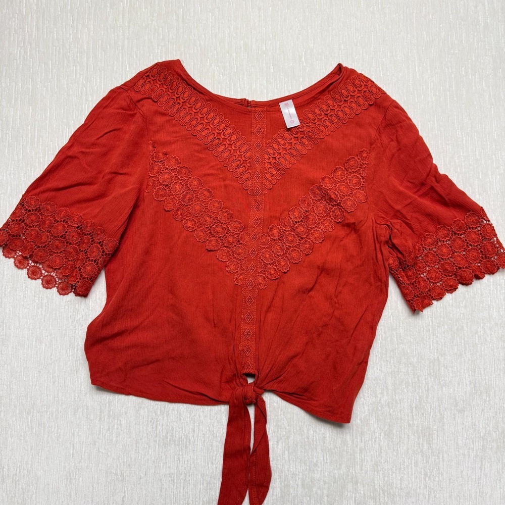 No Boundaries Bohemian Lace Tie-Front Top Women Medium Rust Red Crochet Blouse